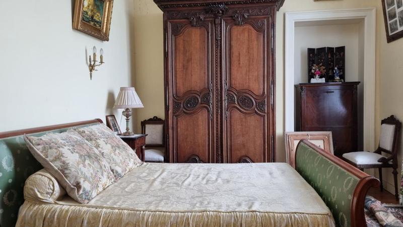 Propriété - 210 m² - 10 pièces