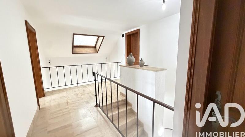 Maison - 171 m² - 7 pièces