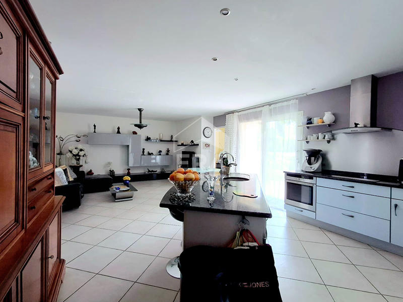 Maison - 91 m² - 4 pièces