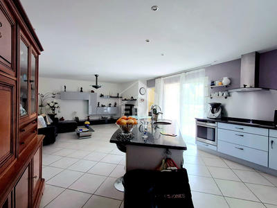 Maison - 91 m² - 4 pièces