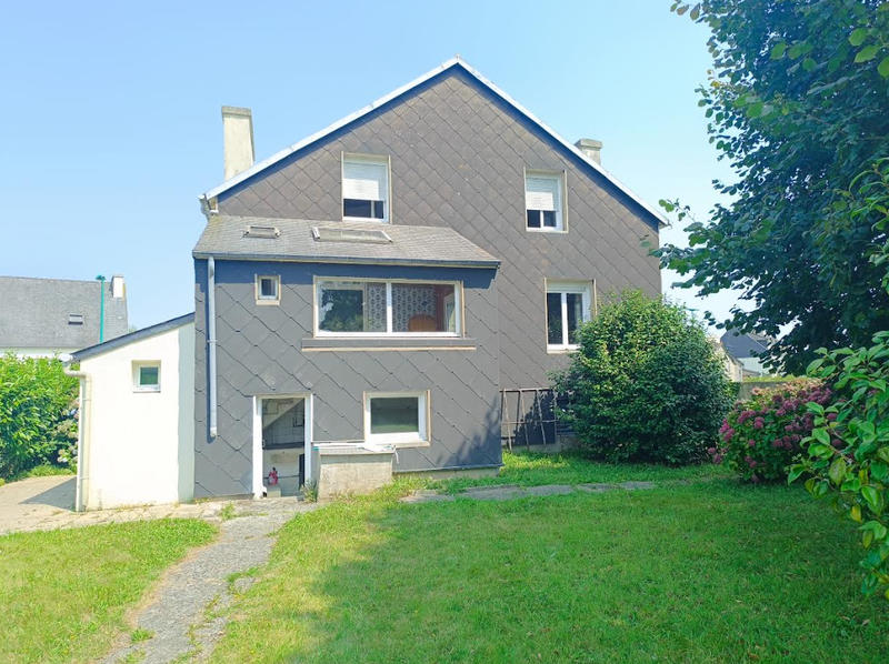 Maison - 122 m² - 7 pièces