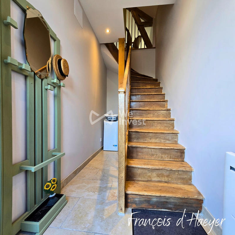 Maison - 310 m² - 9 pièces