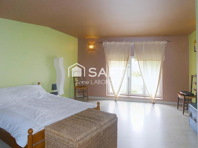 Maison - 180 m² - 6 pièces