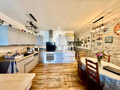 Appartement - 131 m² - 5 pièces