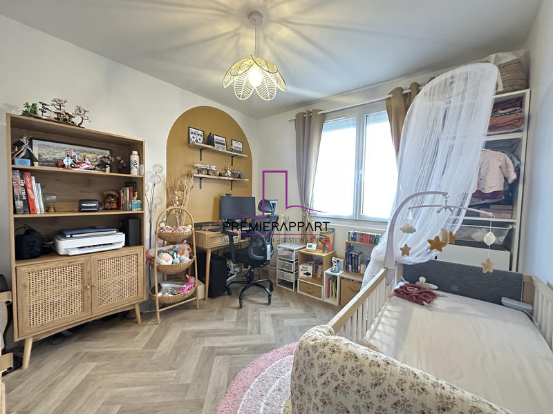 Appartement - 72 m² - 5 pièces