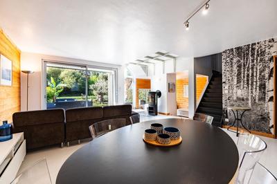 Maison - 94 m² - 5 pièces