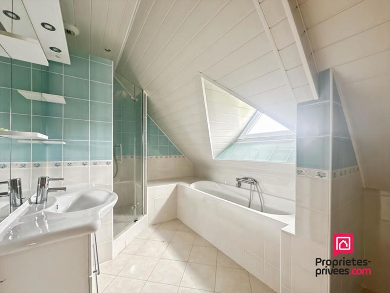 Maison - 153 m² - 7 pièces