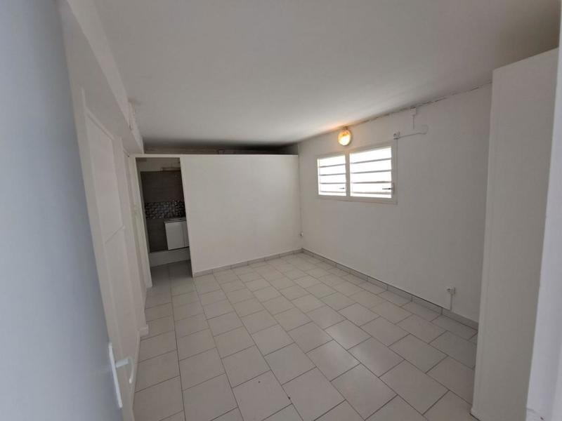 Maison - 225 m² - 7 pièces