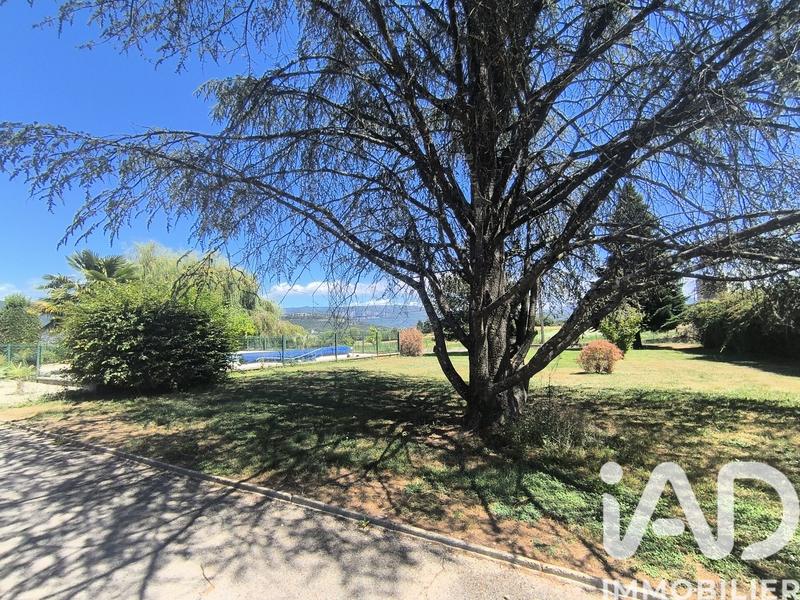 Maison - 180 m² - 8 pièces