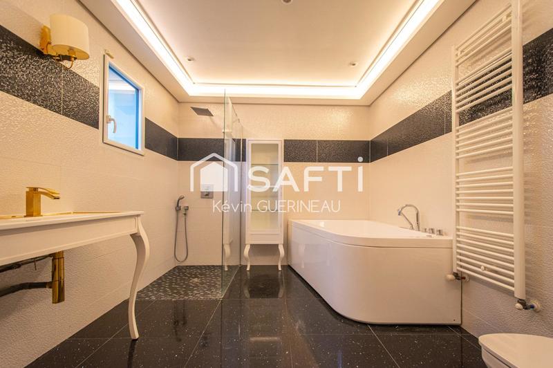 Villa - 186 m² - 6 pièces