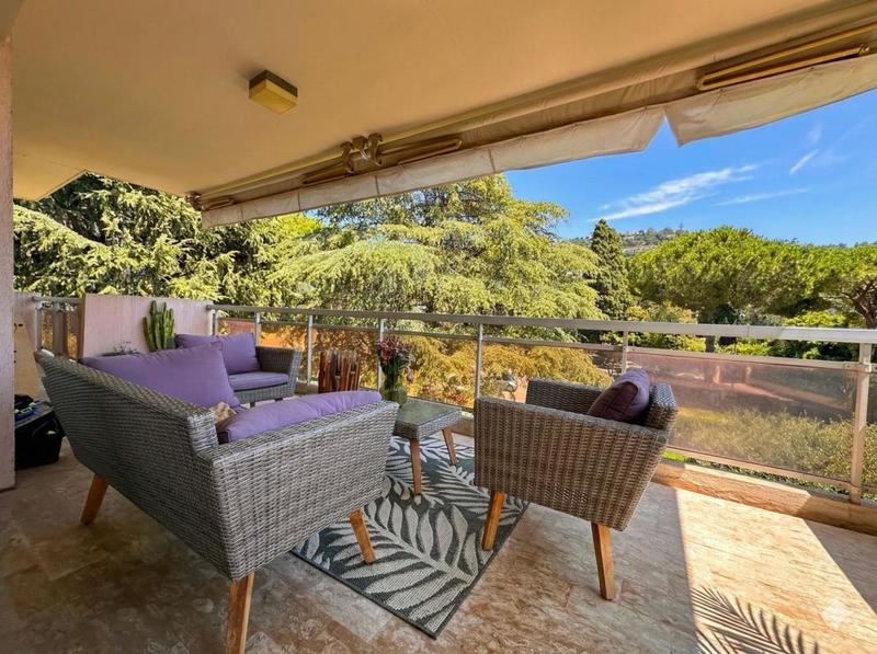 Penthouse - 74 m² - 3 pièces