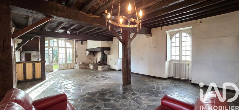 Maison - 238 m² - 7 pièces