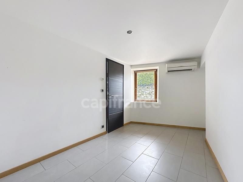 Appartement - 84 m² - 3 pièces