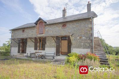 Maison - 98 m² - 5 pièces