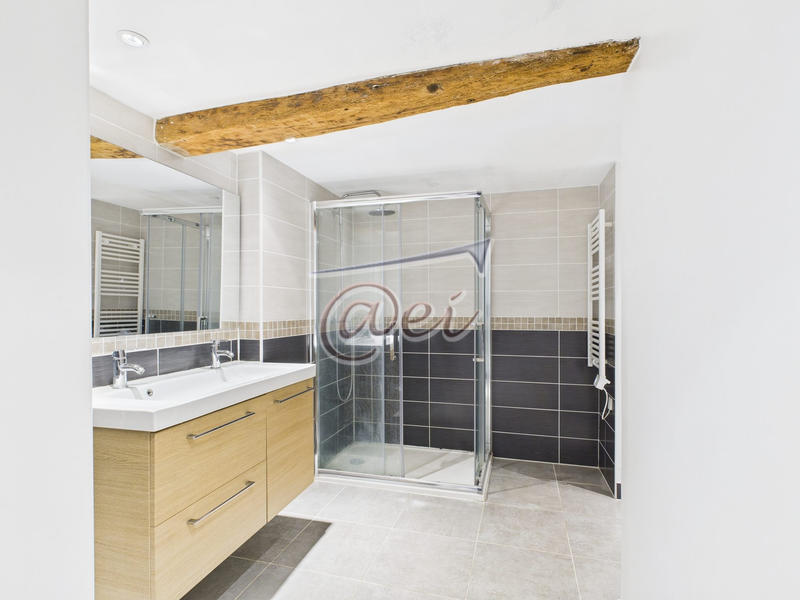 Maison - 87 m² - 5 pièces