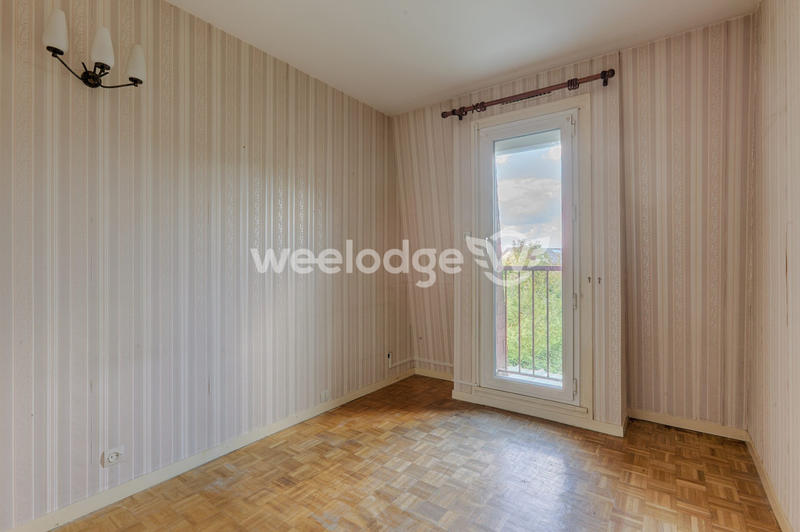 Maison - 97 m² - 6 pièces