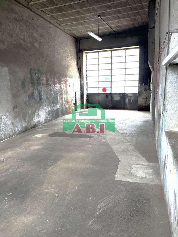 Maison - 220 m² - 3 pièces