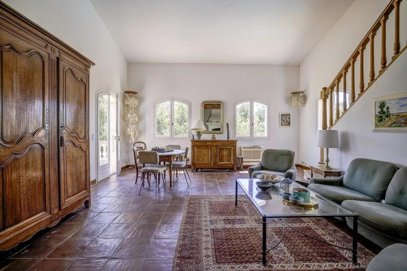 Villa - 167 m² - 6 pièces