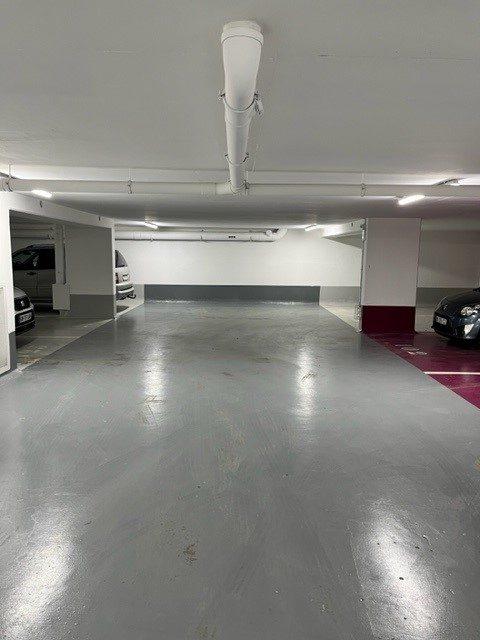 Parking / Garage - 18 m²