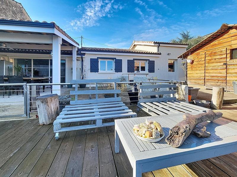 Maison - 138 m² - 8 pièces