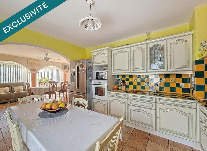 Maison - 182 m² - 7 pièces