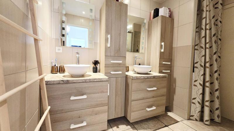 Appartement - 83 m² - 3 pièces