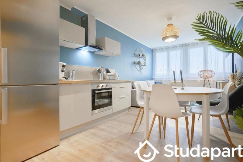 Chambre - 9 m² - 1 pièce