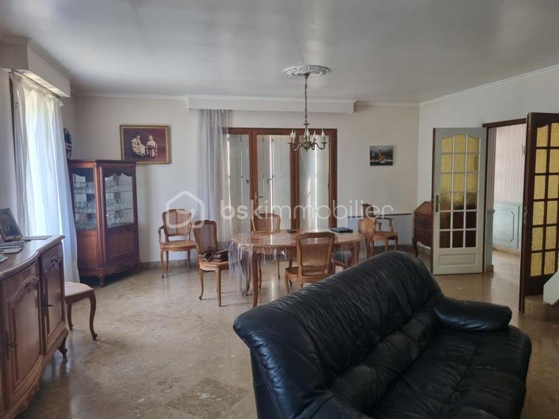 Immeuble - 660 m² - 10 pièces