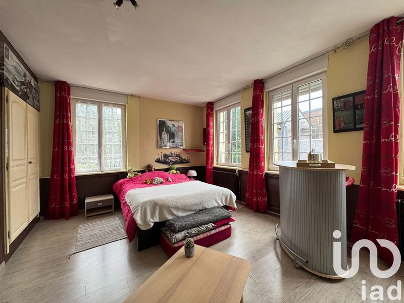 Maison - 207 m² - 7 pièces