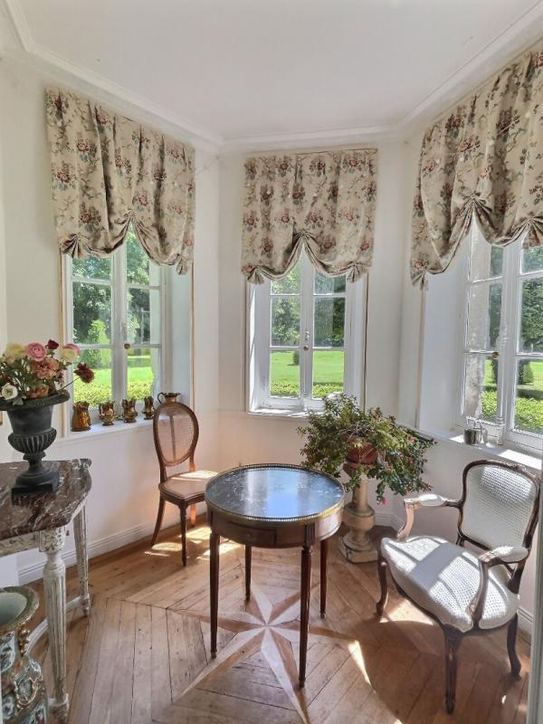 Château - 926 m² - 25 pièces