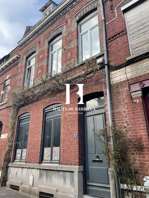 Maison - 234 m² - 9 pièces