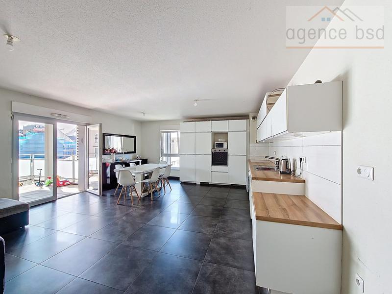 Appartement - 83 m² - 4 pièces