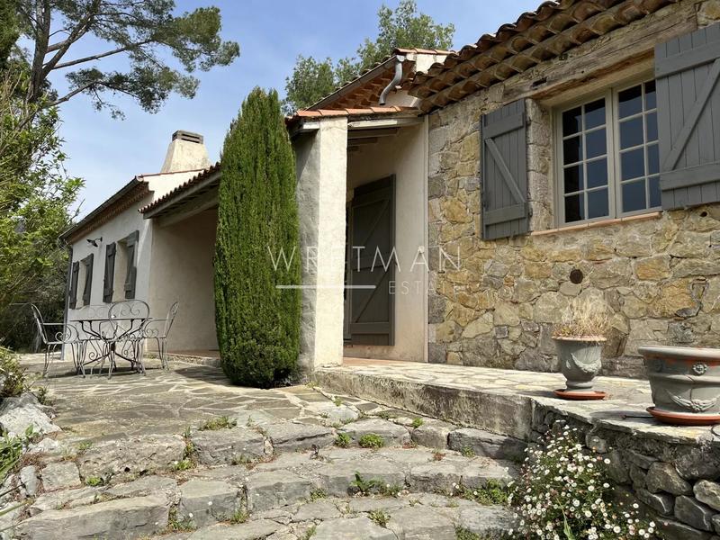 Villa - 180 m² - 6 pièces