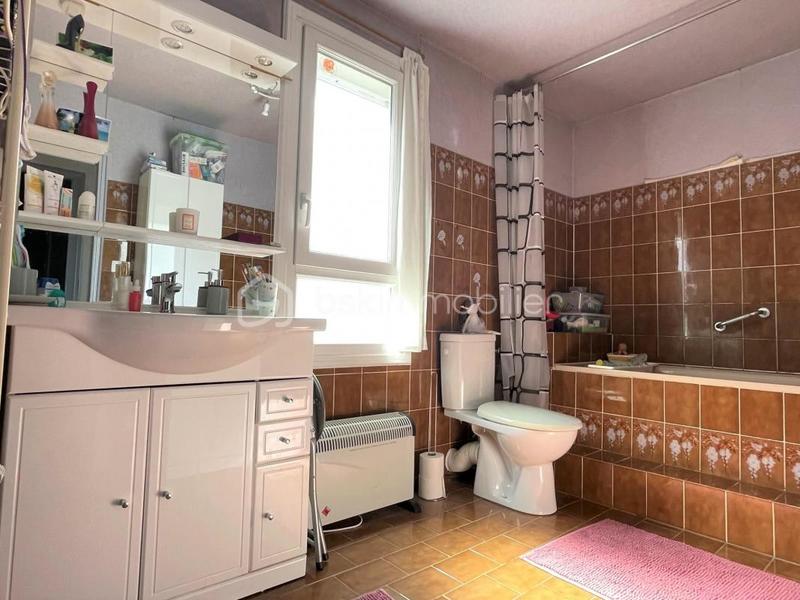 Maison traditionnelle - 143 m² - 6 pièces