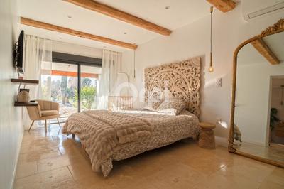 Maison - 206 m² - 6 pièces