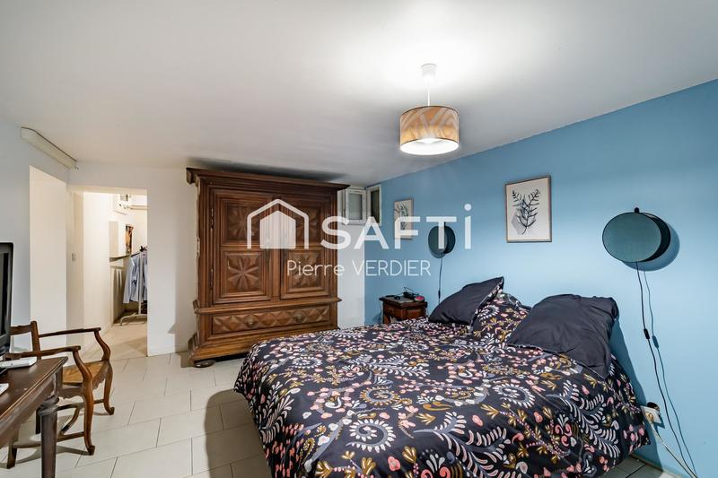 Maison - 250 m² - 8 pièces