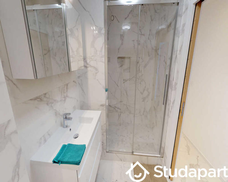 Chambre - 55 m² - 1 pièce