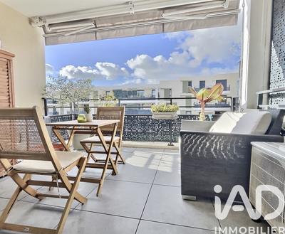 Appartement - 65 m² - 3 pièces