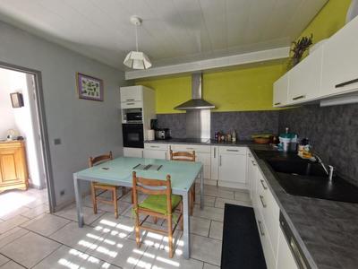Maison - 147 m² - 8 pièces