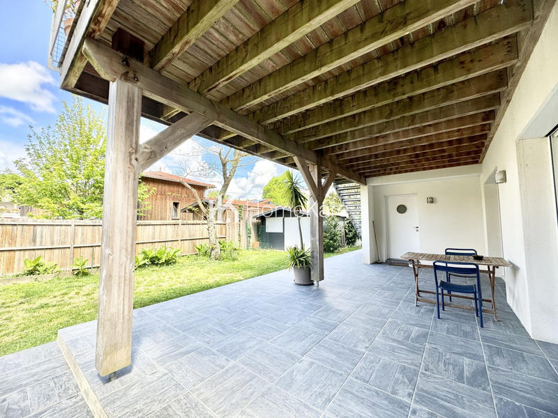 Maison - 162 m² - 6 pièces