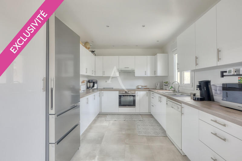 Maison - 151 m² - 7 pièces