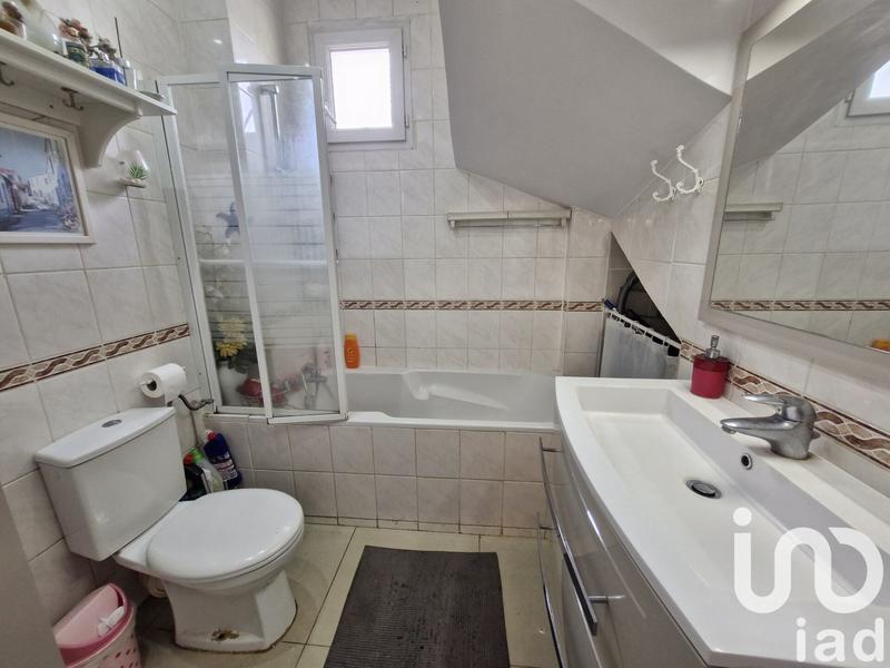 Maison - 184 m² - 9 pièces