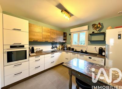 Maison - 110 m² - 6 pièces