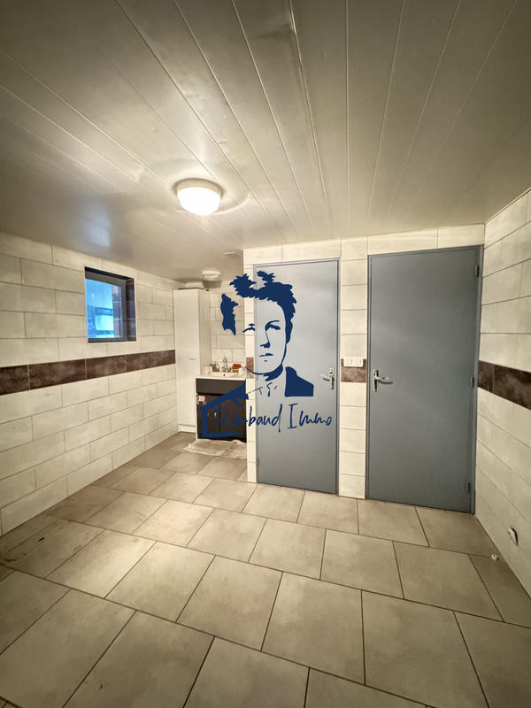 Local d'activités - 600 m²