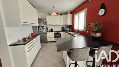 Maison - 88 m² - 4 pièces