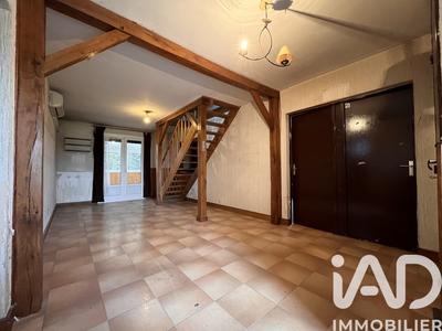 Maison - 153 m² - 7 pièces