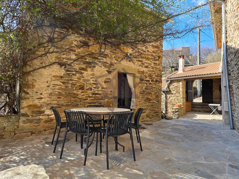 Demeure - 151 m² - 5 pièces