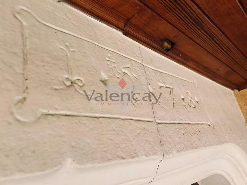 Maison - 270 m² - 8 pièces