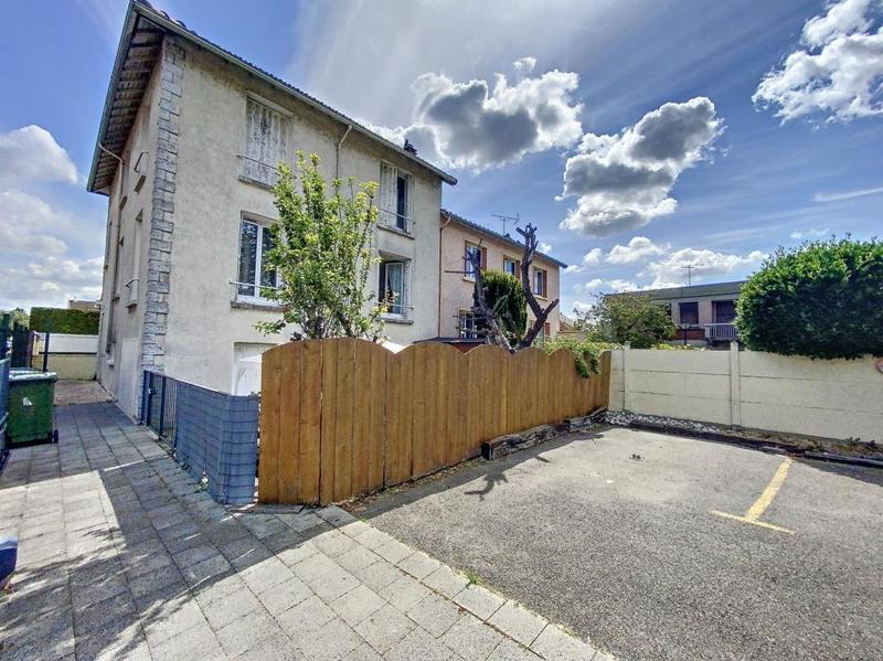 Immeuble - 157 m² - 6 pièces