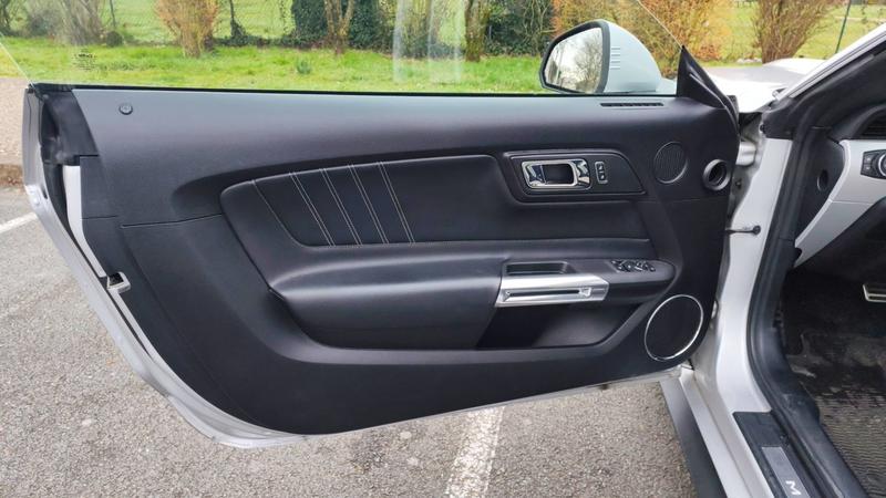 Ford Mustang Fastback VI 5.0 V8 421 Bva Gt